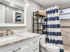 4050 NW 42nd Ave 413, Lauderdale Lakes FL 33319