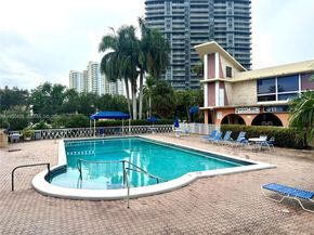26 Diplomat Pkwy 2325, Hallandale Beach FL 33009