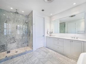 3703 NE 199th St, Aventura FL 33180