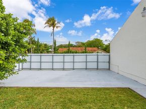11350 SW 30th St, Miami FL 33165