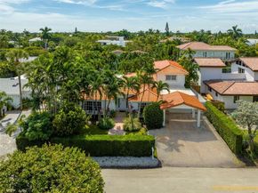 250 Greenwood Drive, Key Biscayne FL 33149