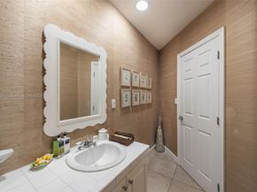 250 Greenwood Drive, Key Biscayne FL 33149