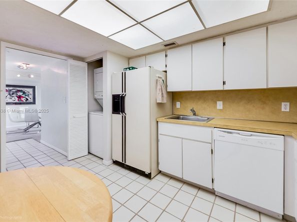 600 Biltmore Way 1218, Coral Gables FL 33134
