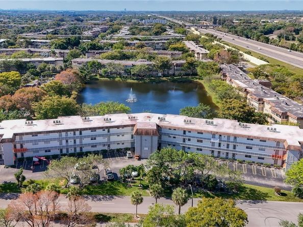 5102 NW 36th St 512, Lauderdale Lakes FL 33319