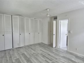 5102 NW 36th St 512, Lauderdale Lakes FL 33319