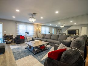 898 NW 47th St, Deerfield Beach FL 33064