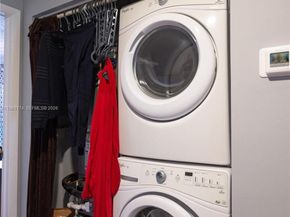 898 NW 47th St, Deerfield Beach FL 33064