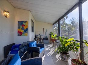 898 NW 47th St, Deerfield Beach FL 33064