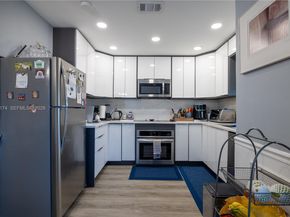 898 NW 47th St, Deerfield Beach FL 33064