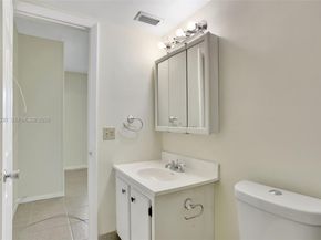 551 NW 80th Ter 203, Margate FL 33063