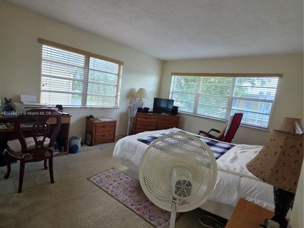135 NE 202nd Ter N25, Miami Gardens FL 33179