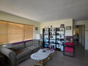 135 NE 202nd Ter N25, Miami Gardens FL 33179