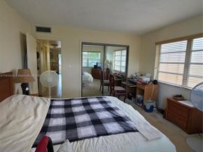 135 NE 202nd Ter N25, Miami Gardens FL 33179