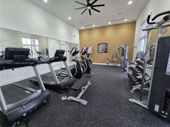 2405 NW 131st Cir, Miami FL 33167