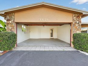 1621 NW 110th Ter, Pembroke Pines FL 33026