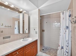 1621 NW 110th Ter, Pembroke Pines FL 33026