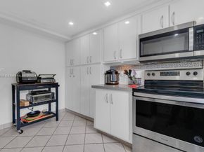 16300 Golf Club Rd 401, Weston FL 33326