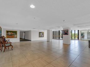 16300 Golf Club Rd 401, Weston FL 33326