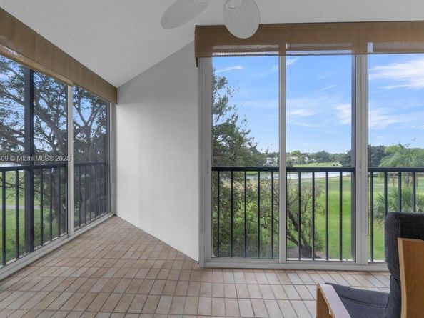 16300 Golf Club Rd 401, Weston FL 33326