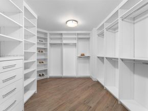 17301 Biscayne Blvd 2210, North Miami Beach FL 33160
