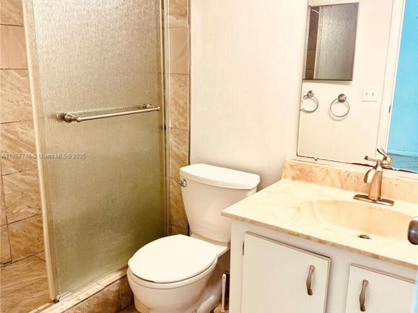 6100 S Falls Cir Dr 205, Lauderhill FL 33319