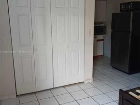 9360 SW 37th St, Miami FL 33165
