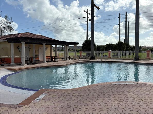 18038 NW 74th Ct, Hialeah FL 33015