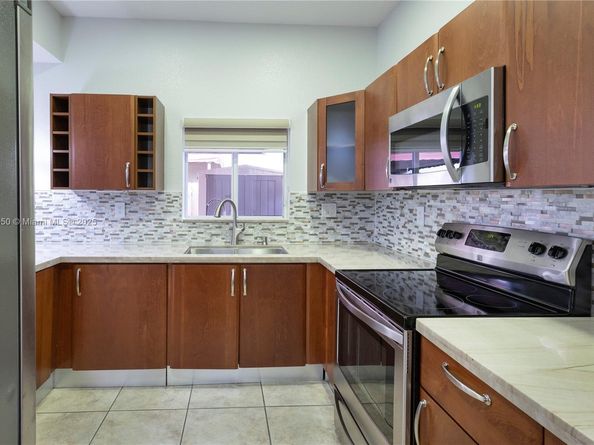 18038 NW 74th Ct, Hialeah FL 33015