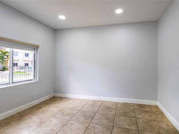 18038 NW 74th Ct, Hialeah FL 33015