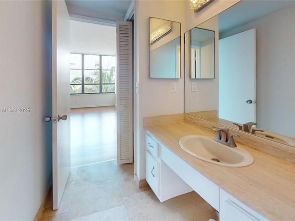 500 Three Islands Blvd 408, Hallandale Beach FL 33009