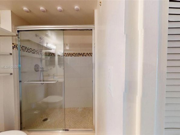 500 Three Islands Blvd 408, Hallandale Beach FL 33009