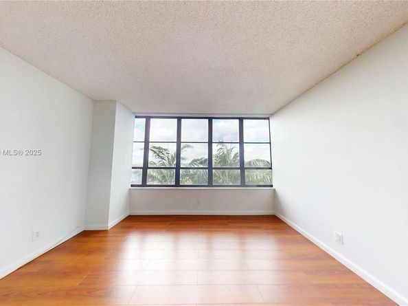 500 Three Islands Blvd 408, Hallandale Beach FL 33009