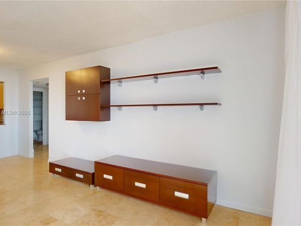 500 Three Islands Blvd 408, Hallandale Beach FL 33009