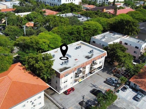1100 Salzedo St 3B, Coral Gables FL 33134