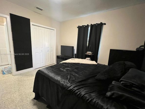 231 NW 14th St, Homestead FL 33030