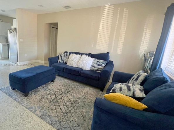 231 NW 14th St, Homestead FL 33030