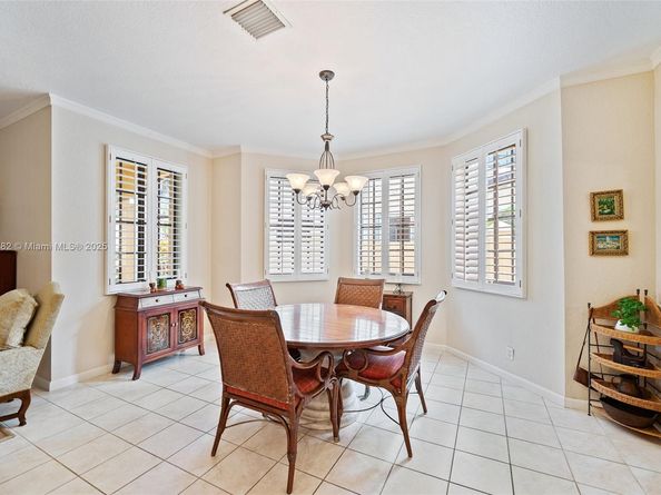 1634 Passion Vine Cir 312, Weston FL 33326