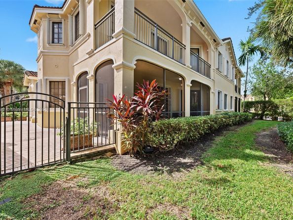 1634 Passion Vine Cir 312, Weston FL 33326