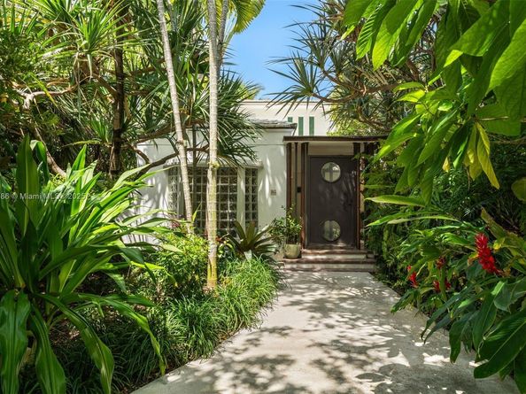 6165 Pine Tree Dr, Miami Beach FL 33140