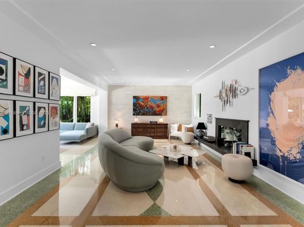 6165 Pine Tree Dr, Miami Beach FL 33140