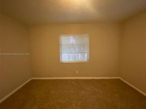 128 SW 7th Ter, Hallandale Beach FL 33009