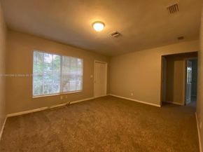128 SW 7th Ter, Hallandale Beach FL 33009