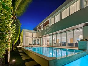 4433 N Bay Rd, Miami Beach FL 33140