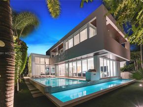 4433 N Bay Rd, Miami Beach FL 33140
