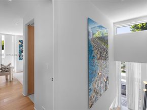 4433 N Bay Rd, Miami Beach FL 33140