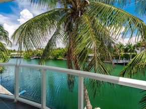 1975 Calais Dr 1, Miami Beach FL 33141