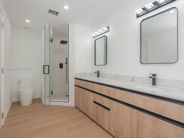 1975 Calais Dr 1, Miami Beach FL 33141