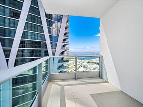 900 Biscayne Blvd 2910, Miami FL 33132