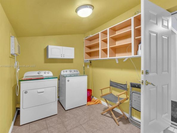 3680 NW 16th St, Miami FL 33125