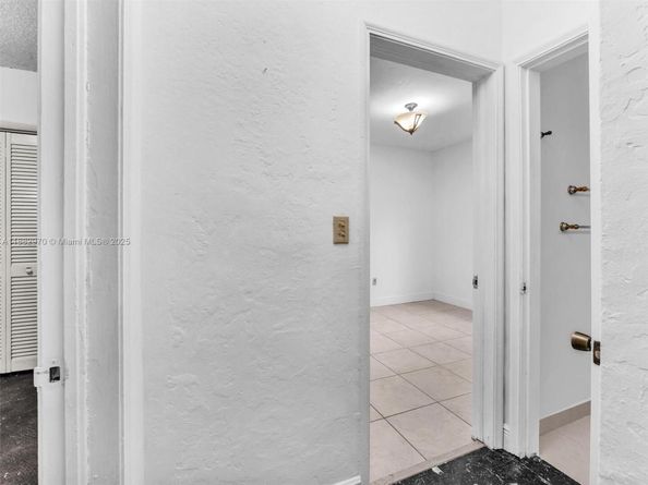 3680 NW 16th St, Miami FL 33125